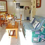 Charmante Maison Mitoyenne Avec Terrasse, 2 Pour 5 Pers, En Plein Centre De - Fr-1-387-130 Marseillan (Herault)