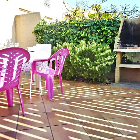 Charmante Maison Mitoyenne Avec Terrasse, 2 Pour 5 Pers, En Plein Centre De - Fr-1-387-130