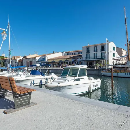 Charmante Maison Mitoyenne Avec Terrasse, 2 Pour 5 Pers, En Plein Centre De - Fr-1-387-130 * Marseillan (Herault)