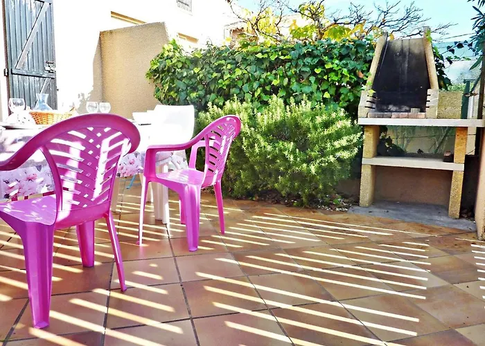 Charmante Maison Mitoyenne Avec Terrasse, 2 Pour 5 Pers, En Plein Centre De - Fr-1-387-130