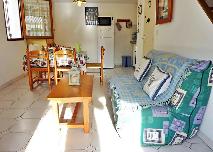 Charmante Maison Mitoyenne Avec Terrasse, 2 Pour 5 Pers, En Plein Centre De - Fr-1-387-130 Marseillan (Herault)
