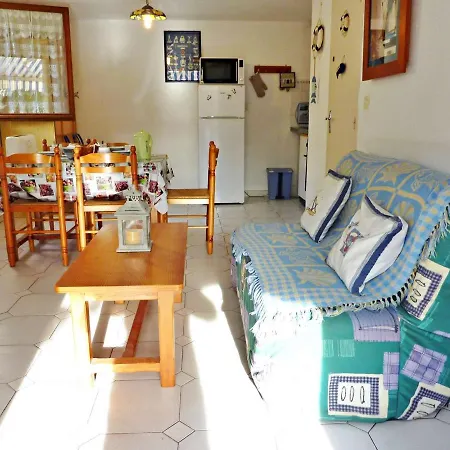 Charmante Maison Mitoyenne Avec Terrasse, 2 Pour 5 Pers, En Plein Centre De - Fr-1-387-130 Marseillan (Herault)